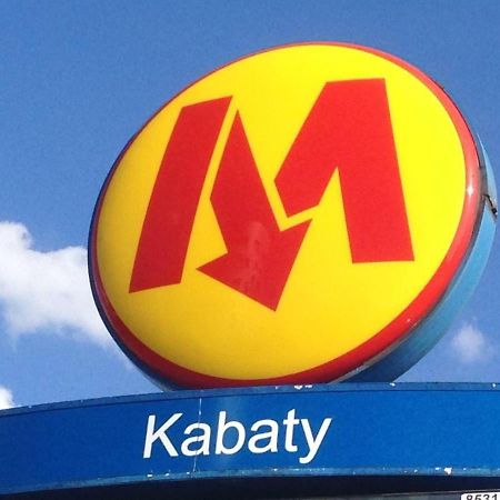 Classic Apartament Metro Kabaty ワルシャワ エクステリア 写真